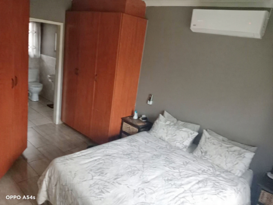 2 Bedroom Property for Sale in Vaalpark Free State